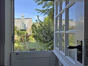 Photo 16- click for photo gallery